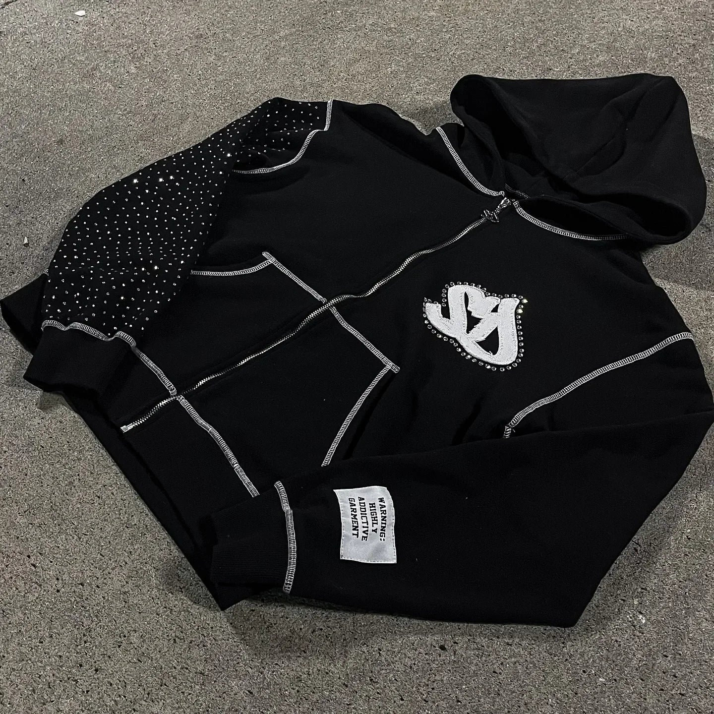 Y2k Streetwear Retro Men Embroidery Personalized Diamond Oversized Hoodie Men Women Harajuku Gothic Casual Sweatshirt